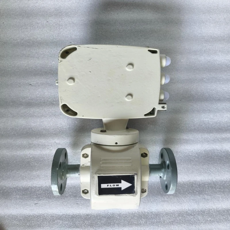 ABB ProcessMaster 300 Electromagnetic Flowmeter FEP311020A1S2A1B1A1A0A1B1C1H1T3 – High-Accuracy Mag Flow Meter for Industrial Liquid Flow Measurement thumbnail 8