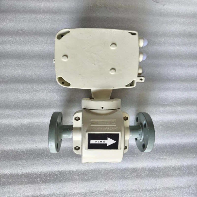 ABB ProcessMaster 300 Electromagnetic Flowmeter FEP311025A1S2A1B1A1A0A1B1C1H1T3 | High-Accuracy Mag Flow Meter for Conductive Liquids thumbnail 5