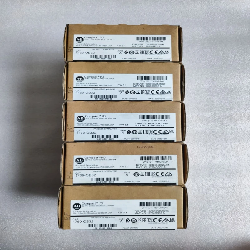 Allen-Bradley 1769-OB32 CompactLogix 32-Point 24VDC Sourcing Digital Output Module thumbnail 2