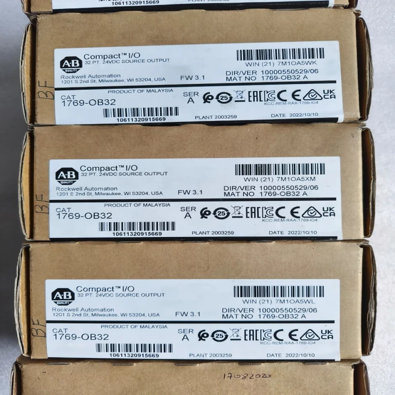 Allen-Bradley 1769-OB32 CompactLogix 32-Point 24VDC Sourcing Digital Output Module thumbnail 4