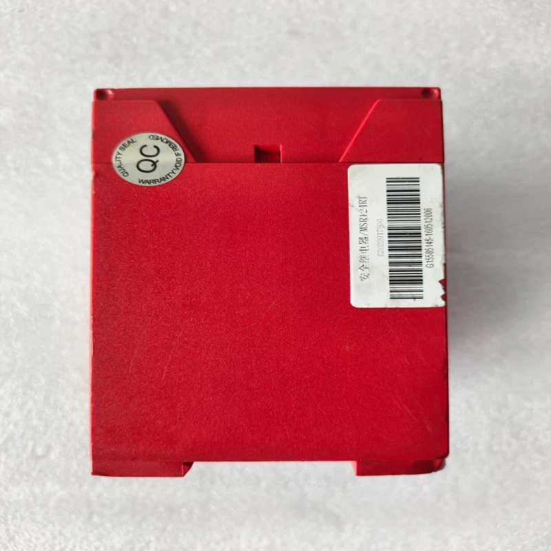 Allen-Bradley Guardmaster MSR124RT Safety Relay 440R-G23110 Series A | 24V AC/DC | 5 NO Safety Outputs | Industrial Machine Safety Relay thumbnail 4