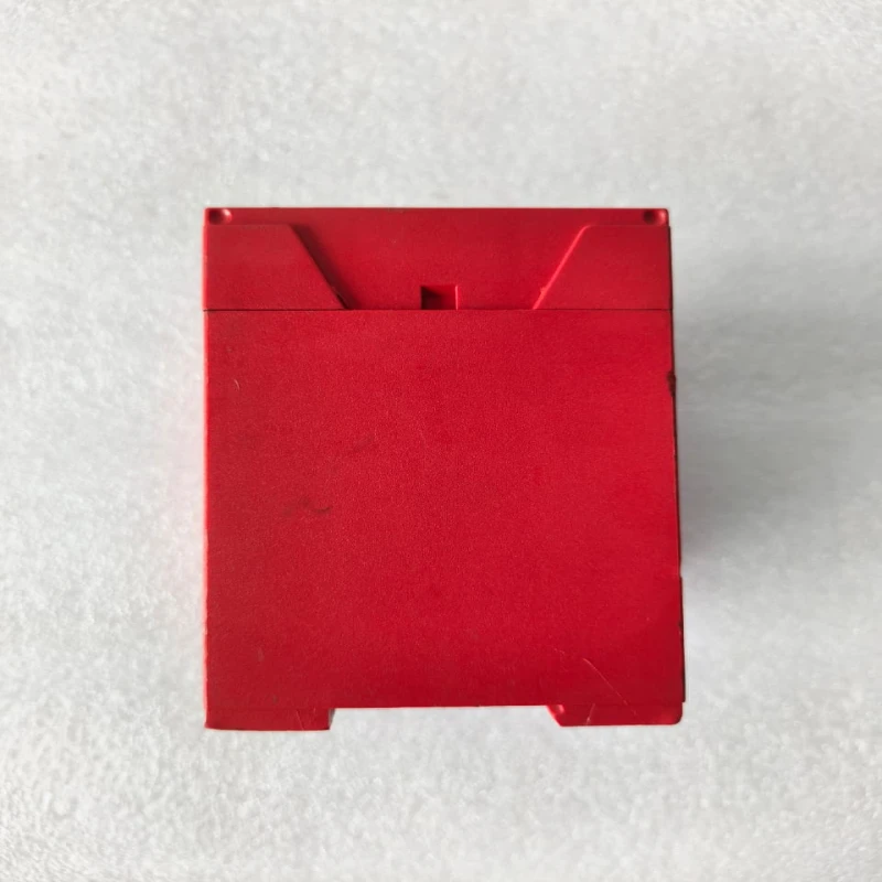 Allen-Bradley Guardmaster MSR124RT Safety Relay 440R-G23110 Series A | 24V AC/DC | 5 NO Safety Outputs | Industrial Machine Safety Relay thumbnail 5