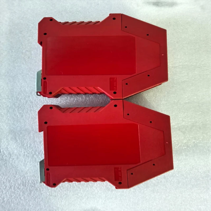 Allen-Bradley Guardmaster MSR127T 440R-N23126 Series C Safety Relay | 24V AC/DC | 3 NO Safety Outputs | Fixed Screw Terminals thumbnail 3