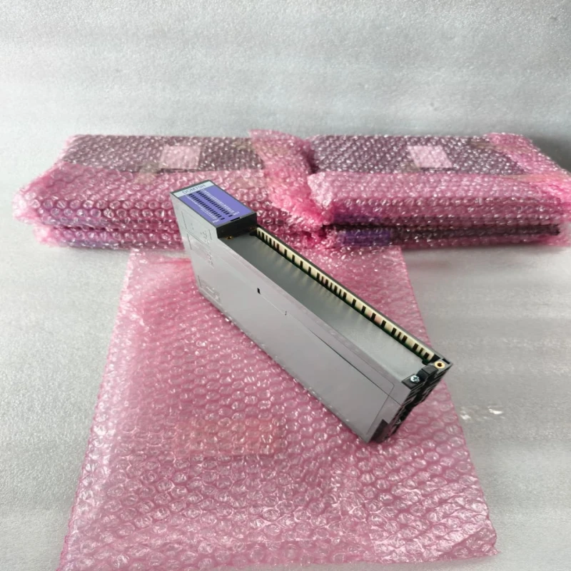 Azbil HD-DOM70H-5 Digital Output Module, 24V DC, 80mA thumbnail 2