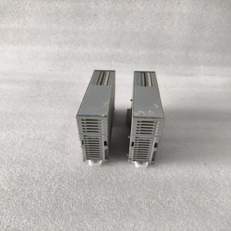 AZBIL RY5008S0000-T 8-Point Digital Input I/O Module for Infilex Building Automation System thumbnail 2