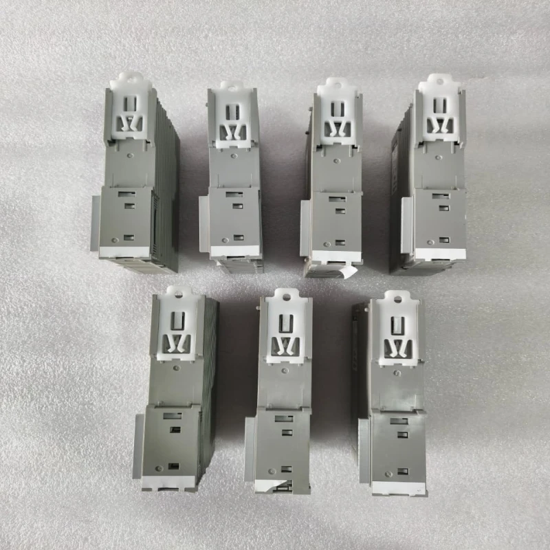 Azbil Yamatake RY5004A0000-T Direct I/O Module 4-Channel Voltage/Current Transducer, 24VDC thumbnail 6