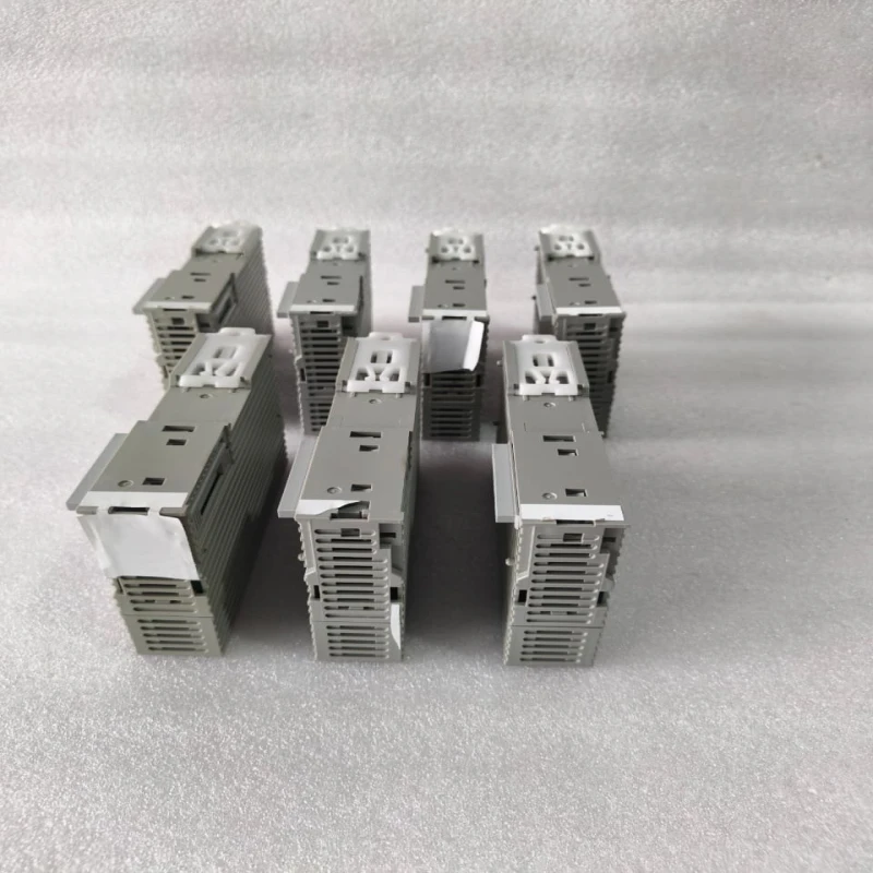 Azbil Yamatake RY5004A0000-T Direct I/O Module 4-Channel Voltage/Current Transducer, 24VDC thumbnail 9