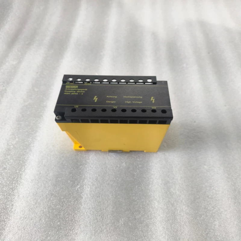 BENDER AGH204S-4 Ankoppelgerat Coupling Device B914013 | Insulation Monitoring Coupling Device for IT Systems thumbnail 2