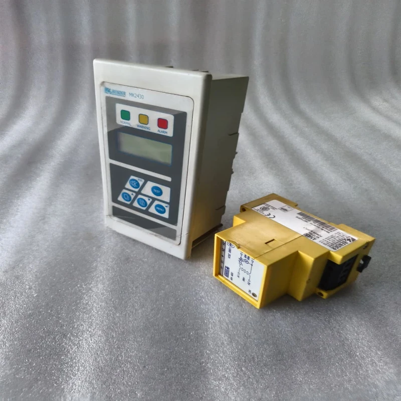BENDER MK2430-12 Remote Alarm Indicator &amp;amp;amp; Test Unit | Medical IT System Alarm Panel | AC/DC 24V | Part No. B95100002 thumbnail 2