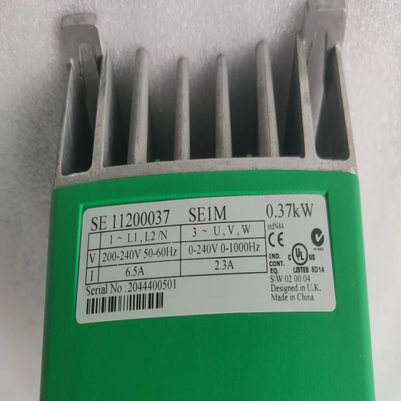 Control Techniques Commander SK SE11200037 AC Drive Inverter, 3 Phase VFD for Industrial Motor Control thumbnail 8
