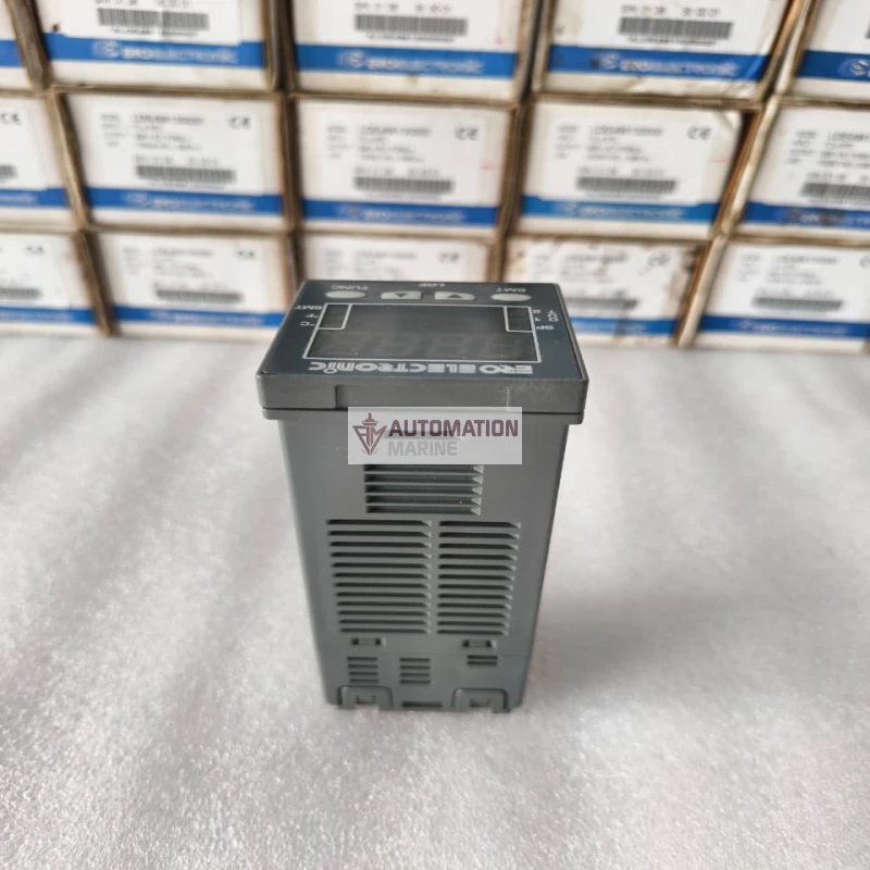ERO Electronic LDE496130000 Temperature Controller 100/240VAC, RTD Input, SSR Output + 2A Relay Output thumbnail 4