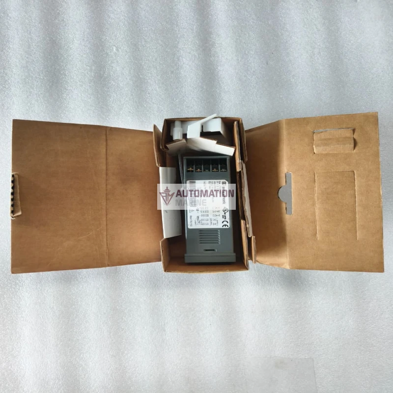 ERO Electronic LFT936113000 Temperature Controller 100-240VAC Main SSR Output Industrial Temperature Control thumbnail 2
