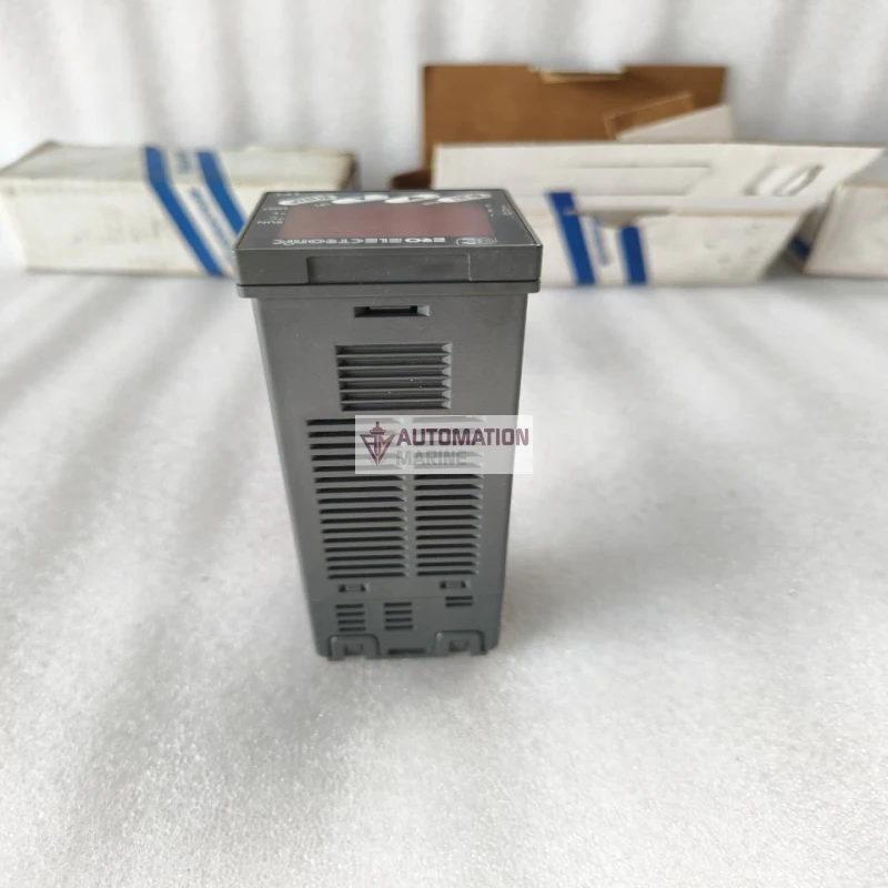 ERO Electronic LFT936113000 Temperature Controller 100-240VAC Main SSR Output Industrial Temperature Control thumbnail 8
