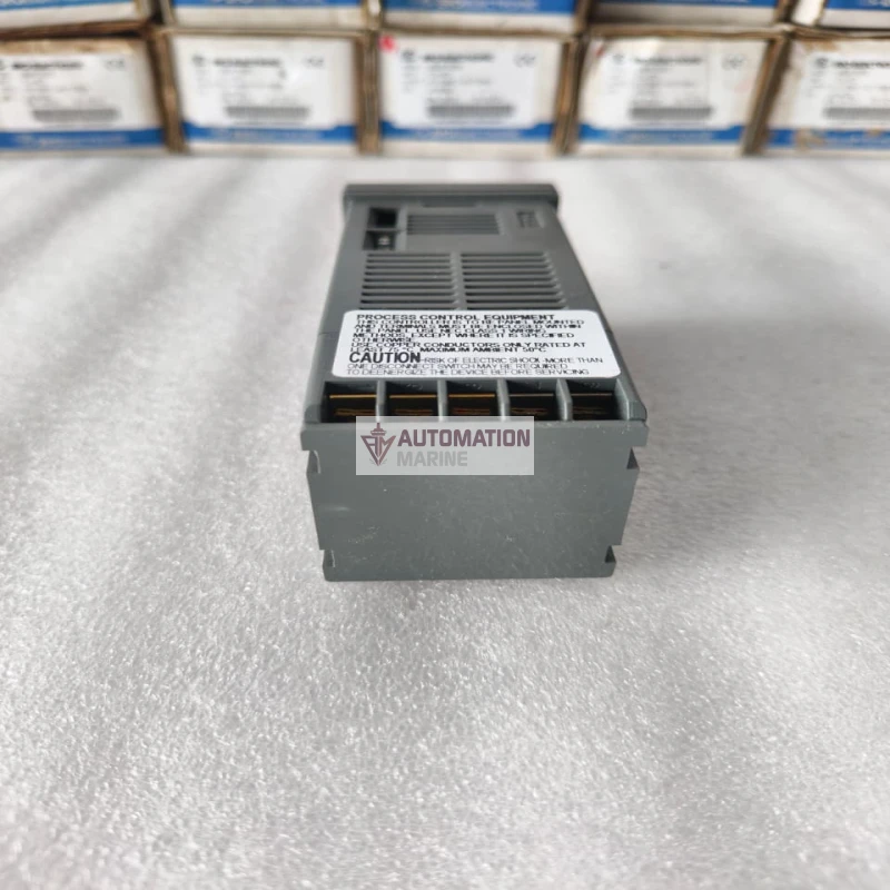 ERO Electronic LME491150000 Industrial Temperature / Process Controller, 24 VAC/DC, RTD Input, Dual Relay Output thumbnail 5