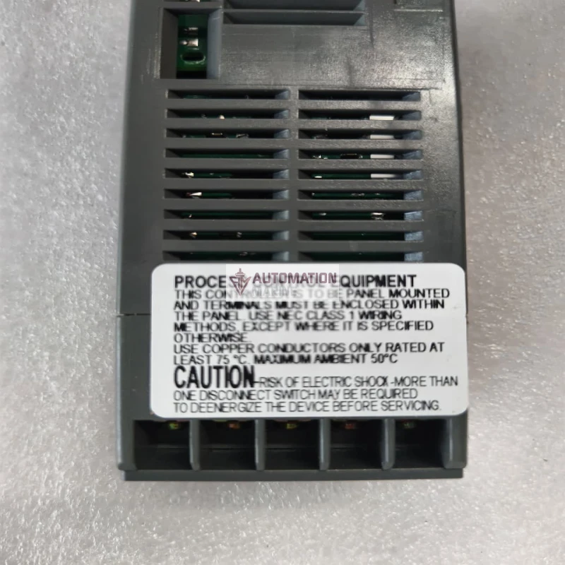 ERO Electronic LME496130000 Temperature Controller – 100/240 VAC, RTD/Thermocouple Input, SSR + Relay Output thumbnail 4