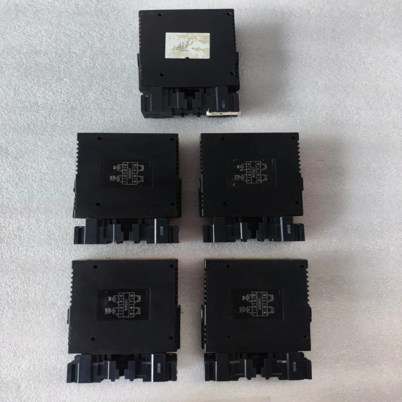 M-SYSTEM FDY-24A-K Current Loop Supply Signal Converter Module 4-20mA DC Input 4-20mA DC Output 85-132VAC thumbnail 3