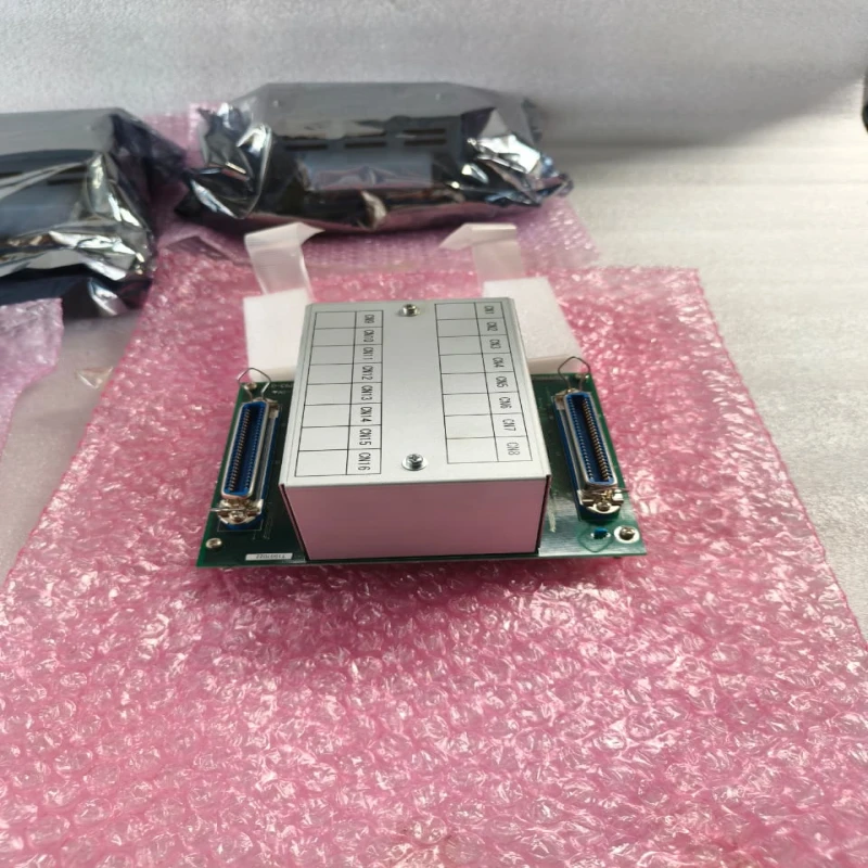 MIBU-293-01 Multi-Channel Interface Breakout Module 82099862-001, 16-Channel PCB Mounting thumbnail 6