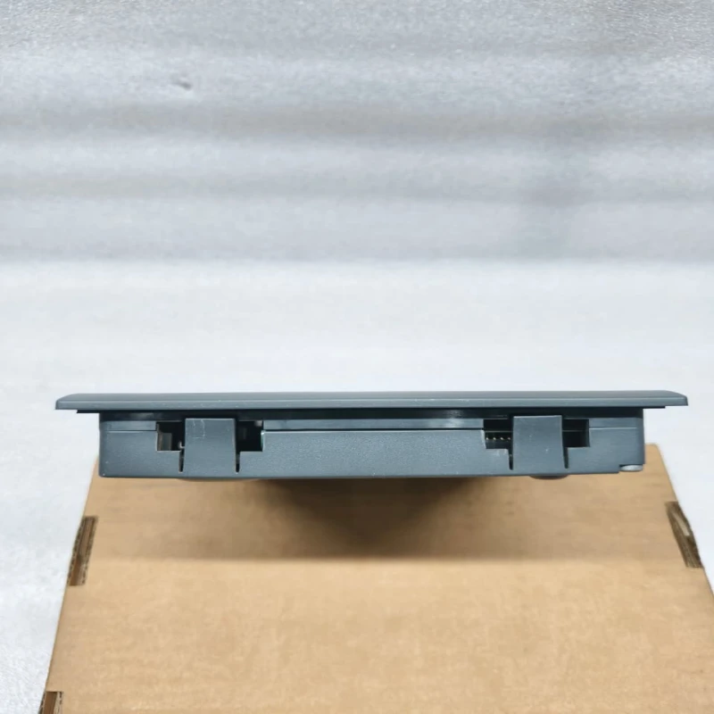 Siemens 6SL3055-0AA00-4CA3 SINAMICS AOP30 Advanced Operator Panel Keypad LCD for Drive Commissioning thumbnail 5