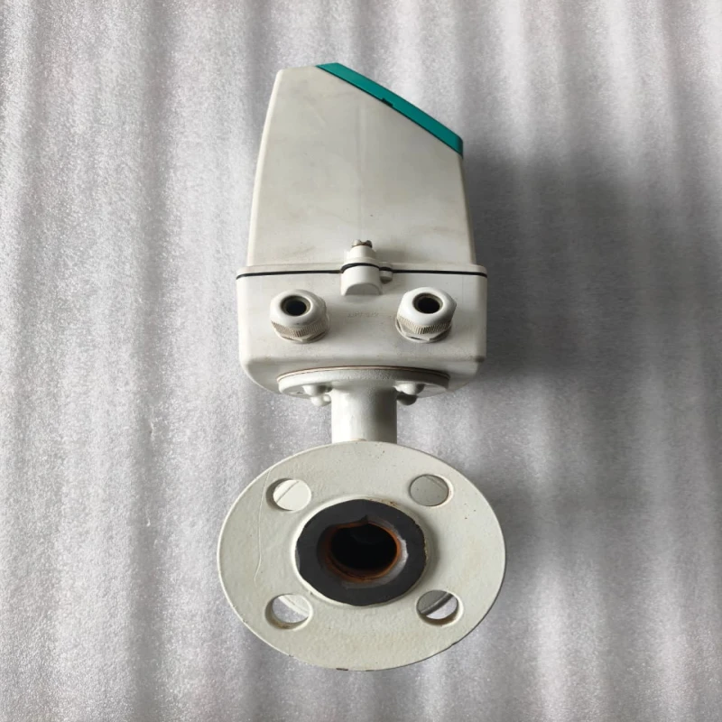 Siemens 7ME6910-1AA30-1AA0 MAG 5000 Electromagnetic Flowmeter Transmitter with Display | IP67/NEMA 4X Industrial Flow Transmitter thumbnail 8