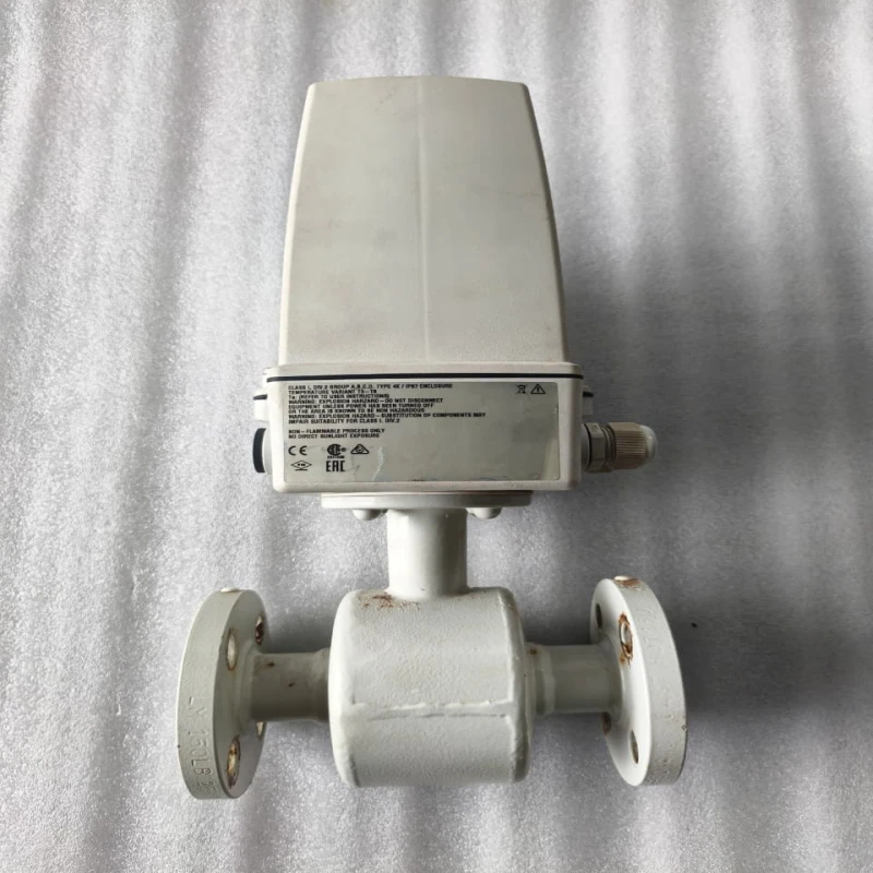 Siemens 7ME6910-1AA30-1AA0 MAG 5000 Electromagnetic Flowmeter Transmitter with Display | IP67/NEMA 4X Industrial Flow Transmitter thumbnail 11