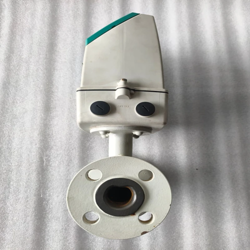 Siemens 7ME6910-1AA30-1AA0 MAG 5000 Electromagnetic Flowmeter Transmitter with Display | IP67/NEMA 4X Industrial Flow Transmitter thumbnail 12