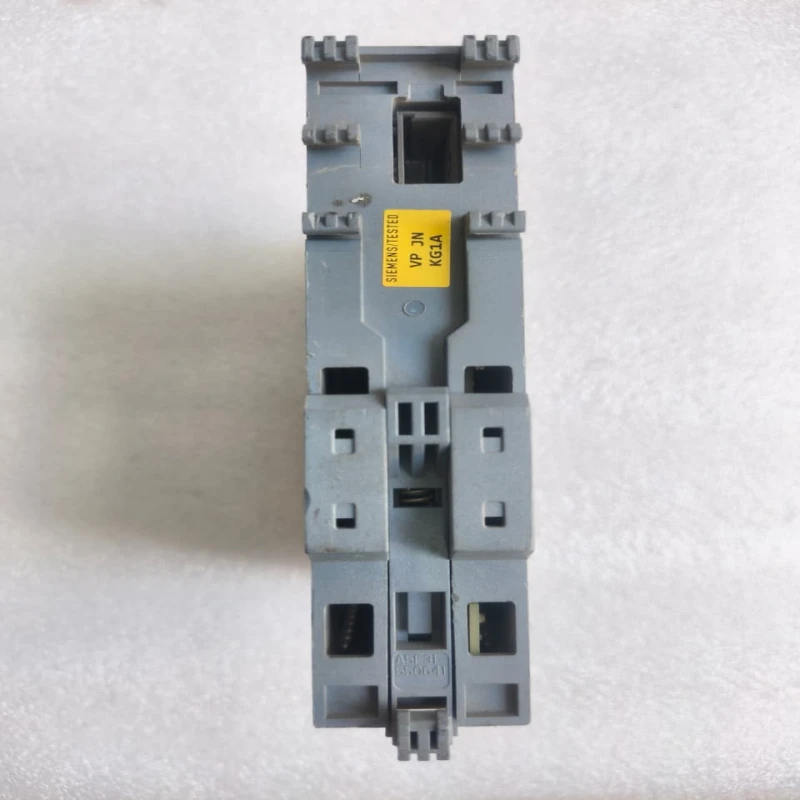 Siemens SCALANCE S615 Industrial Security Router 6GK5 615-0AA00-2AA2 – Secure Industrial Communication Gateway thumbnail 2