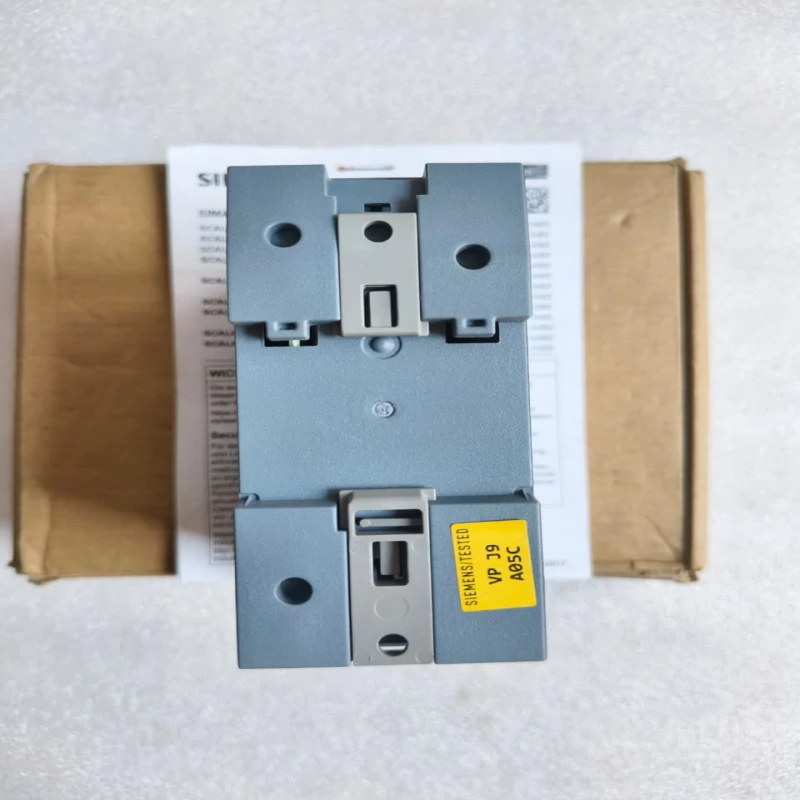 Siemens SCALANCE XB008 Industrial Ethernet Switch 8-Port RJ45 Unmanaged DIN Rail | 6GK5008-0BA00-1AB2 thumbnail 5