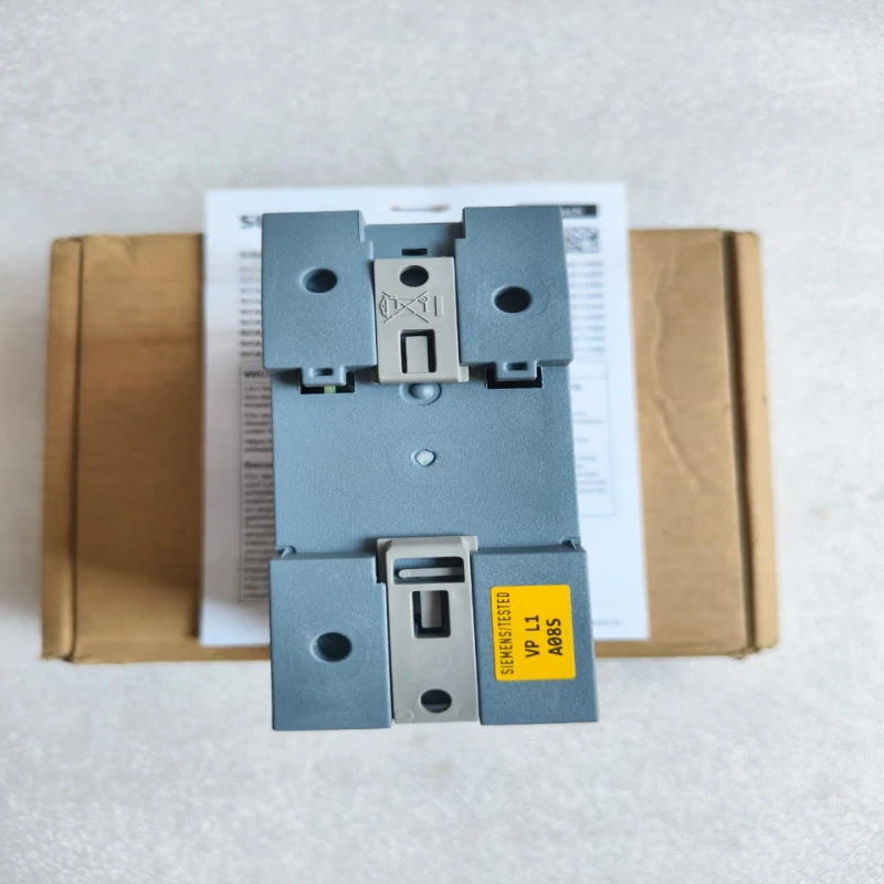 Siemens SCALANCE XB008 Unmanaged Industrial Ethernet Switch 8-Port RJ45 | 6GK5008-0BA10-1AB2 | DIN Rail Mount thumbnail 5