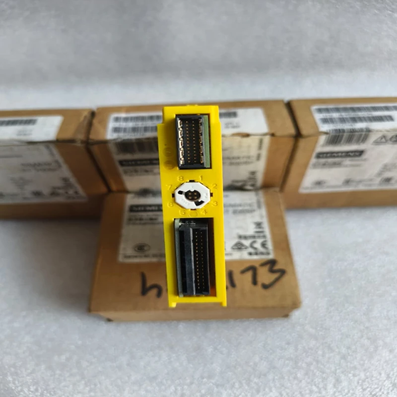 SIEMENS SIMATIC ET 200SP 6ES7 136-6DC00-0CA0 Digital Output Module – 8xDO 24V DC | PLC Automation I/O thumbnail 2