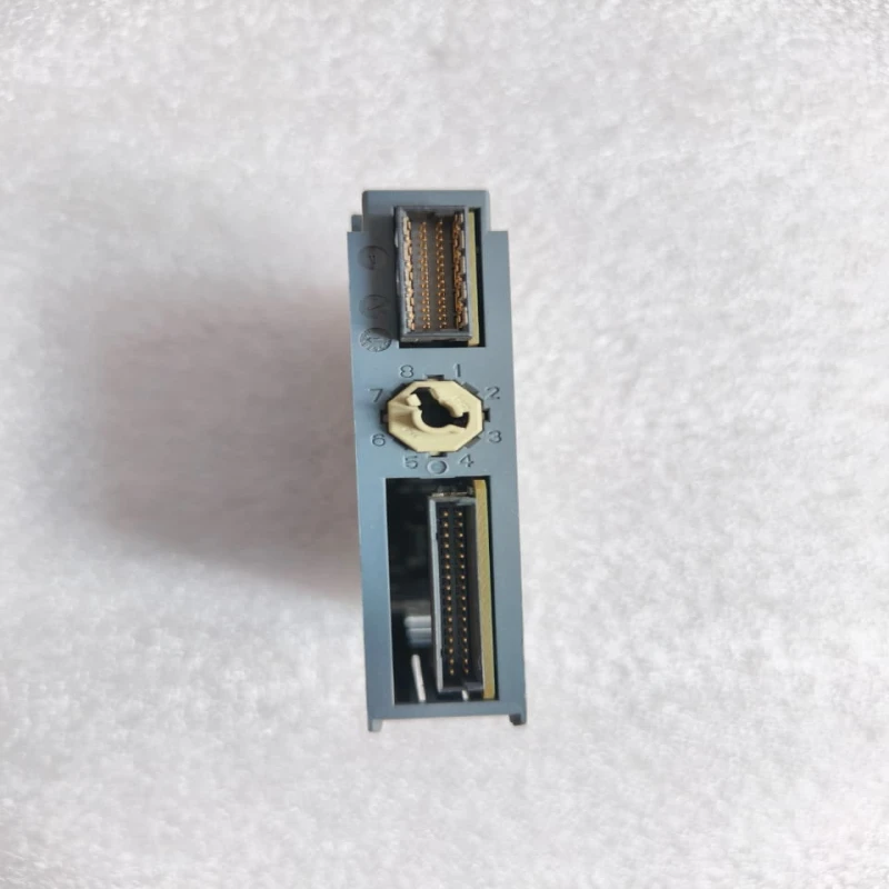 Siemens SIMATIC ET 200SP Digital Input Module DI 16x24VDC HF – 6ES7 131-6BH00-0BA0 High Feature PLC Input Module thumbnail 2