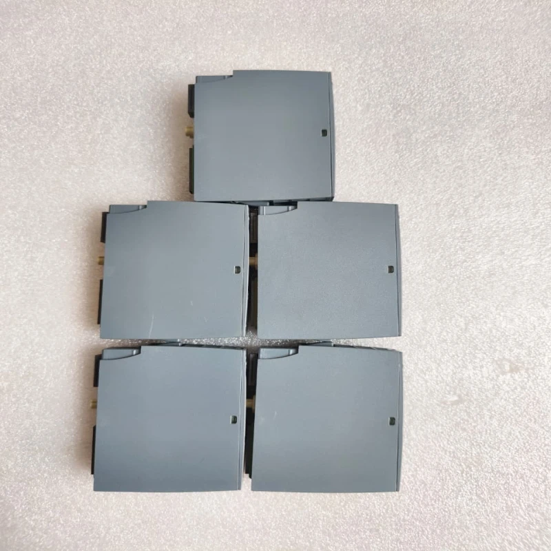 Siemens SIMATIC ET 200SP Digital Output Module 6ES7 132-6BD20-0BA0 – 16 DO, 24V DC, High-Speed Transistor Outputs for Distributed I/O thumbnail 3