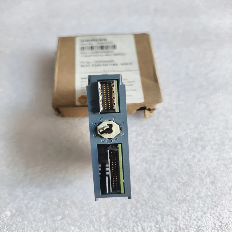 Siemens SIMATIC ET 200SP Digital Output Module 6ES7 132-6BH00-0BA0 – 16 DO, 24V DC, High-Density Transistor Outputs for Distributed I/O thumbnail 2