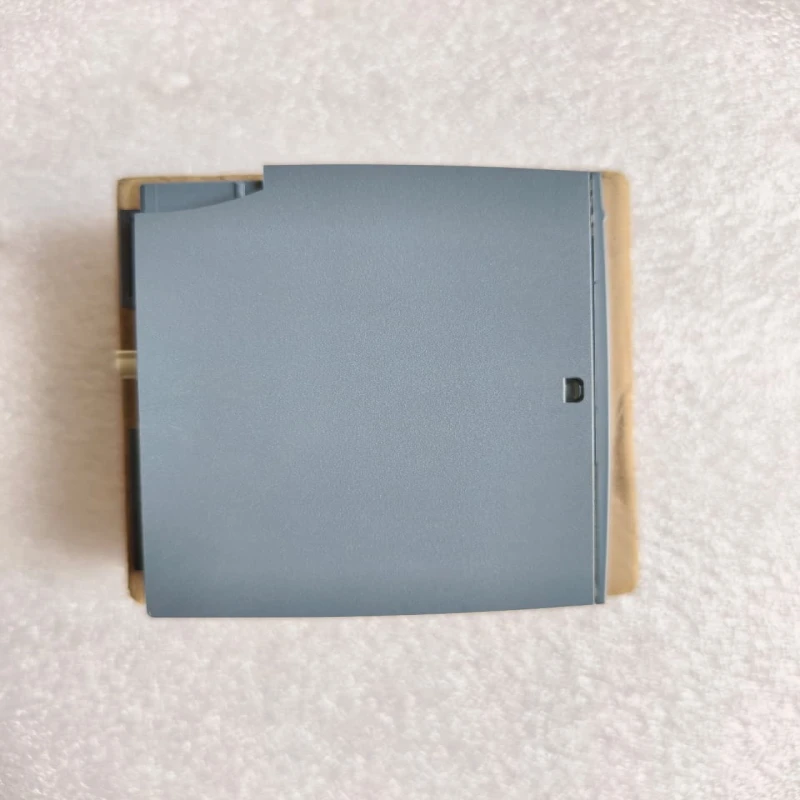 Siemens SIMATIC ET 200SP Digital Output Module 6ES7 132-6BH00-0BA0 – 16 DO, 24V DC, High-Density Transistor Outputs for Distributed I/O thumbnail 3