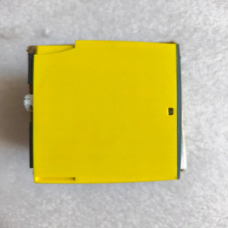 Siemens SIMATIC ET 200SP Digital Output Module 6ES7 136-6DB00-0CA0 – 16 DO, 24V DC, High-Speed Transistor Outputs, DIN Rail, TIA Portal thumbnail 4