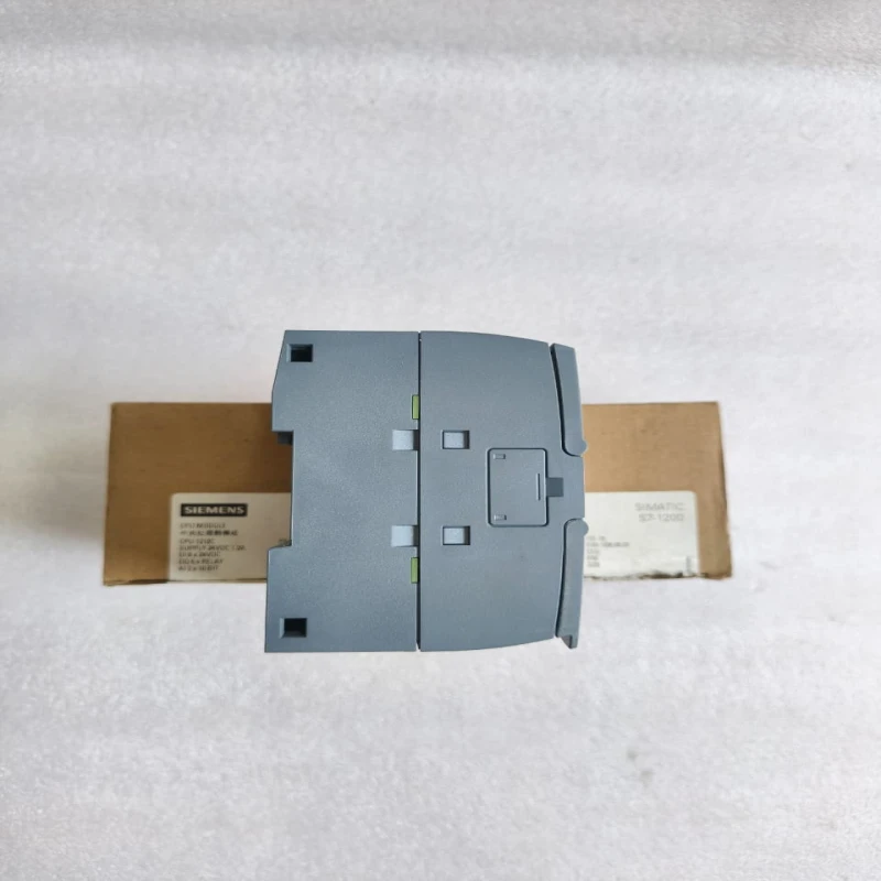 Siemens SIMATIC S7-1200 CPU 1212C Compact PLC - 6ES7212-1HE40-0XB0 (DC/DC/Relay) thumbnail 4