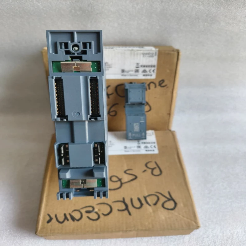Siemens SIMATIC S7-1500 Digital Input Module 6ES7521-1BL00-0AB0 | 32-Channel 24V DC DI PLC I/O Module thumbnail 2