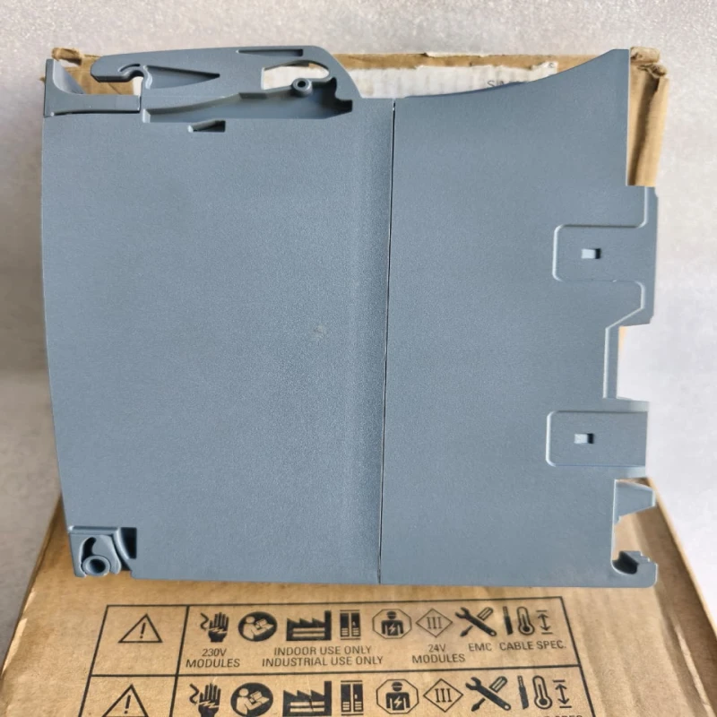 Siemens SIMATIC S7-1500 Digital Output Module 6ES7522-1BL01-0AB0 | 32-Channel 24V DC DO PLC Expansion Module thumbnail 4