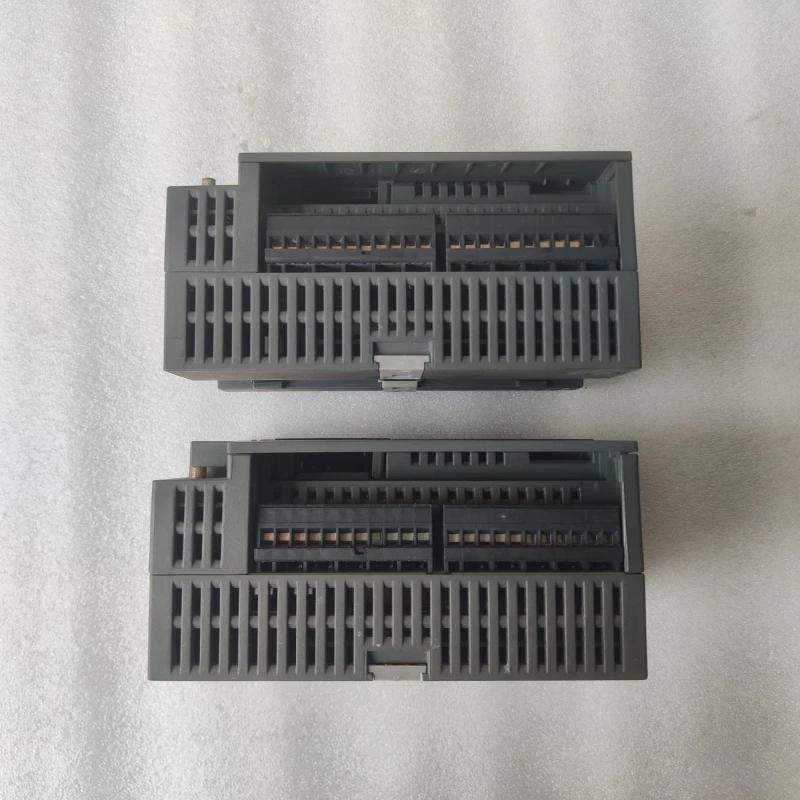 Siemens SIMATIC S7-200 SMART CPU SR40 PLC – 6ES7 288-1SR40-0AA0, 24DI/16DO Relay, 2AI/2AO, Ethernet, Expandable Micro PLC thumbnail 5