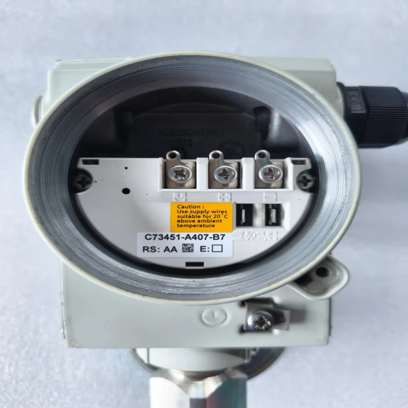 Siemens SITRANS P DS III Pressure Transmitter 7MF4033-1DB10-1NC6-Z | Smart 4-20mA HART Industrial Pressure Transmitter | IP65 Process Pressure Sensor thumbnail 7