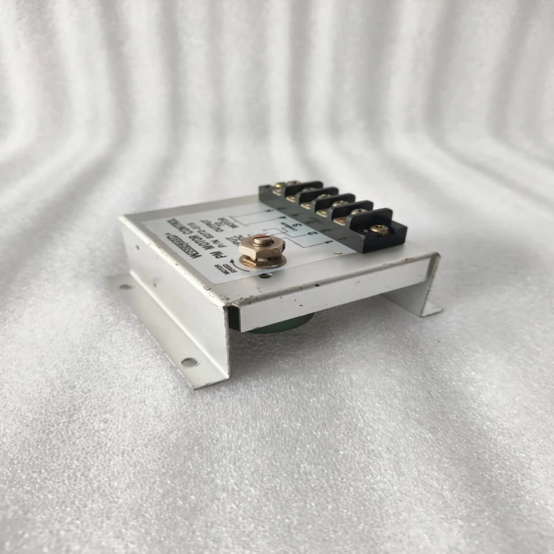WOODWARD 8272-515 PM MOTOR CONTROL 24VDC INPUT 24VDC OUTPUT TO MOTOR SPEED CONTROL thumbnail 2