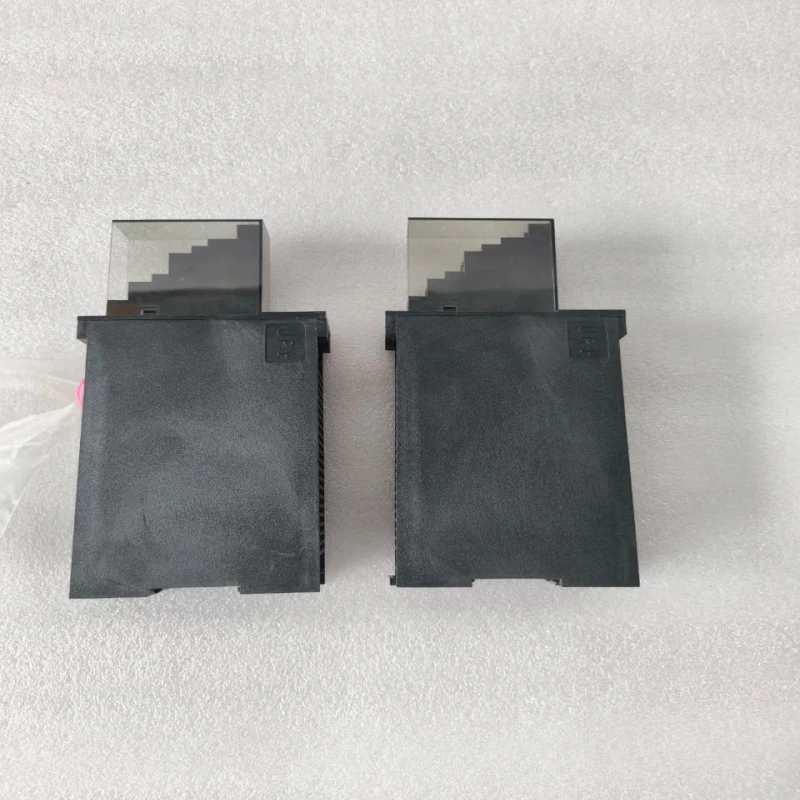 YAMATAKE  J-SIP50-22 4-20mA Signal Isolator Controller, DC 24V, 4-20mA Input &amp;amp;amp; Output thumbnail 3